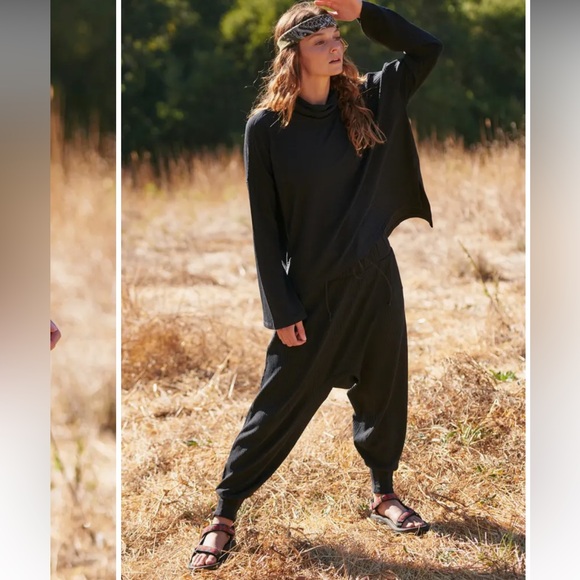 FP Movement Can't Handle This Turtleneck in Black - Picture 2 of 8